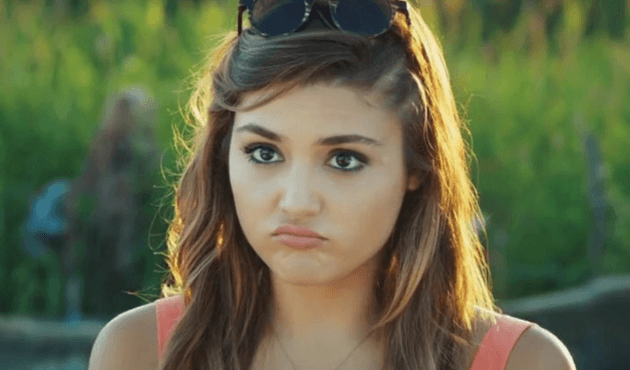 Hande Erçel gizliden gizliye takipte!