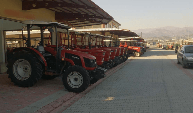 Galericiden üniversiteli kızlara ahlaksız teklif!