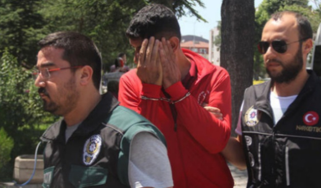 "İki kadınla evliyim para yetiştiremiyorum!"