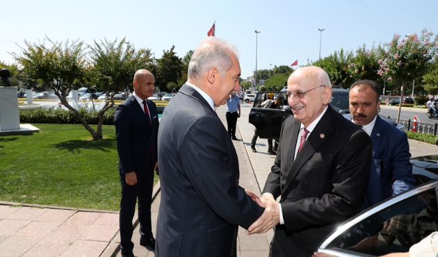 TBMM Başkanı Kahraman'dan Uysal'a veda ziyareti...