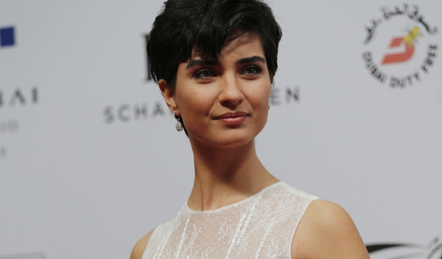 Tuba Büyüküstün'e Japonya'dan teklif var...