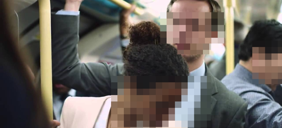 Tacizci metroda bu kez sert kayaya çarptı/ÖZEL...