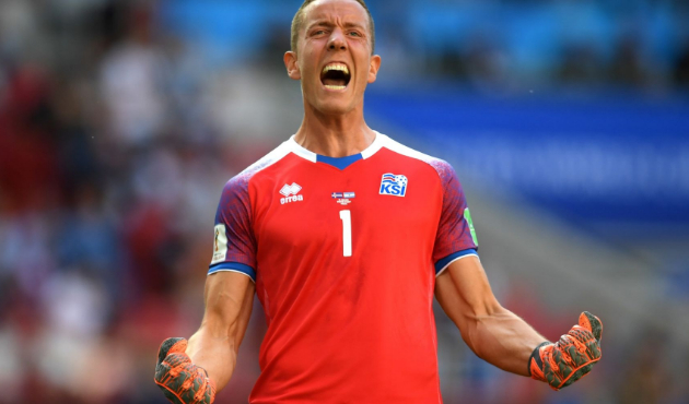 İzlandalı kaleci Azerbaycan'a transfer oldu!