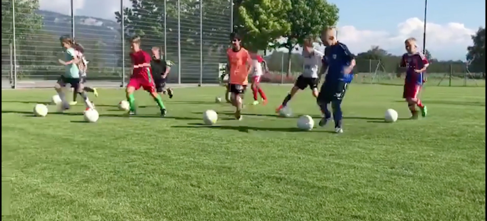Minik futbolculardan Neymar'a troll...