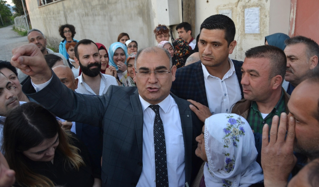 Pozantı Belediye Başkanı Çay göreve iade edildi...