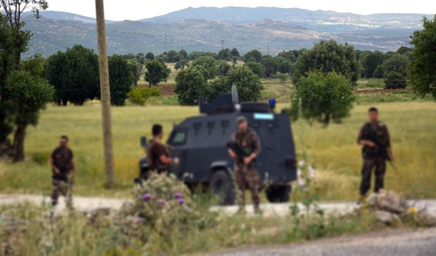 PKK Diyarbakır'da baba ve engelli oğlunu katletti!