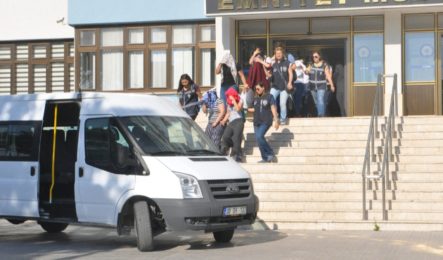 Denizli'de eskort sitesi operasyonu...
