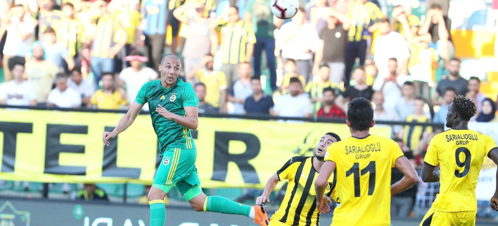 Cocu ilk sınavından beraberlik çıkardı!