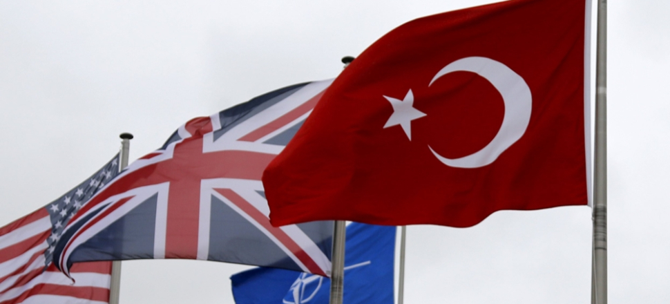 Rusya Türkiye'yi NATO'dan koparmaya çalışıyor...