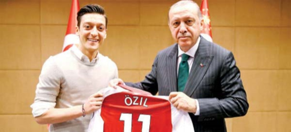 Mesut Özil'in babasından çarpıcı açıklamalar!