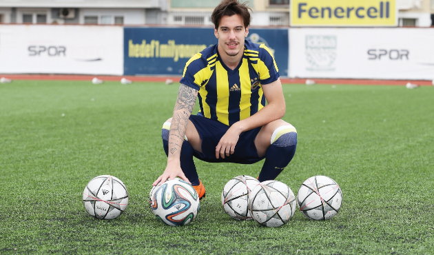 Cocu, genç yıldızı A takıma almak istiyor!