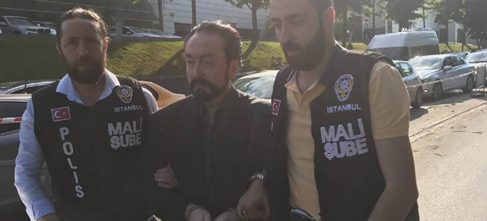 Adnan Oktar böyle götürüldü!