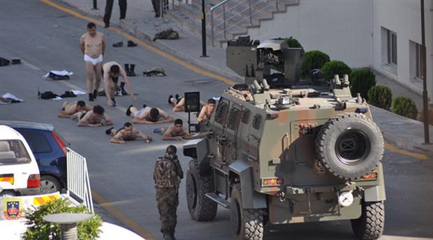 İşte bittikleri an... Darbeciler Erdoğan'ı canlı yayında görünce yıkıldılar!
