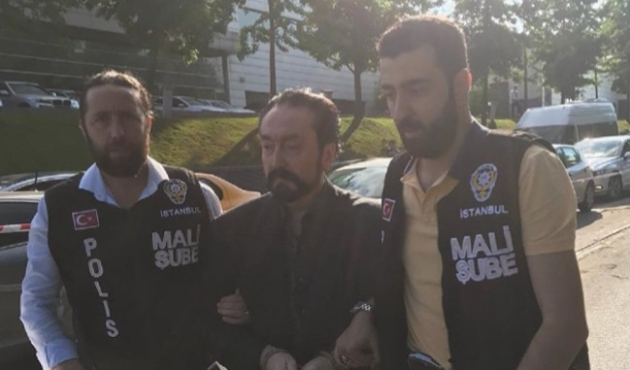 Oktar'ın sağ kolunun USB'sinden çıkanlar şoke etti!