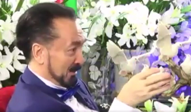 Adnan Oktar'dan FETÖ'ye övgü dolu sözler!