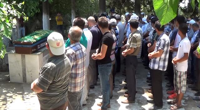 Darbeci binbaşının cenazesi camiye alınmadı