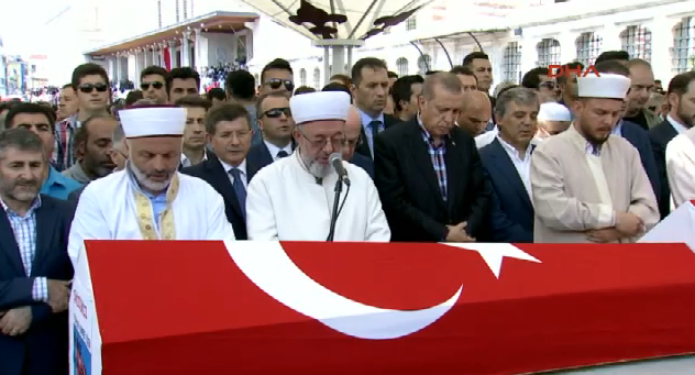 Demokrasi şehitlerine veda... 'İdam isteriz' sloganlarına Erdoğan'dan yanıt!