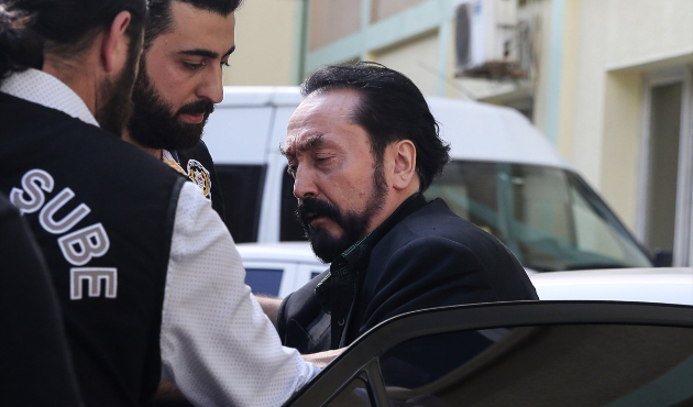 Adnan Oktar'la ilgili şikayetleri sümen altı yaptı