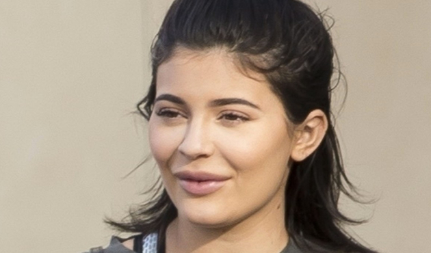 Kylie Jenner, estetik müdahaleyle gençleşti!