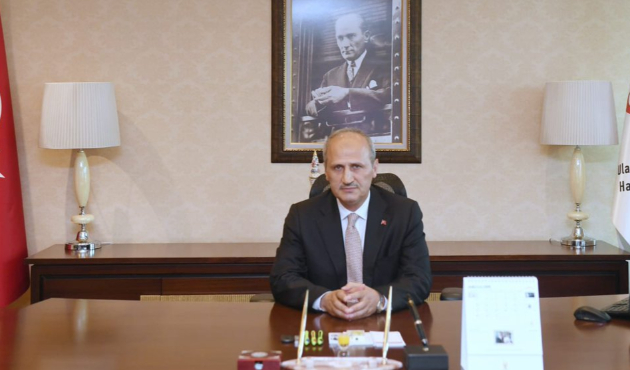 Bakan Turhan'dan 15 Temmuz mesajları!