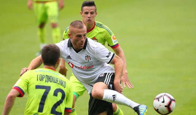 Beşiktaş hazırlık maçında dağıldı!
