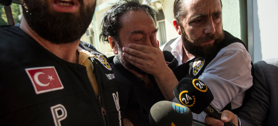 Adnan Oktar'a şok üstüne şok!