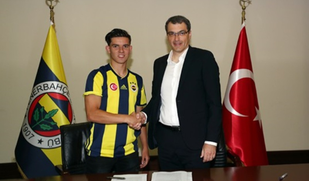 Fenerbahçe, transferi resmen açıkladı!