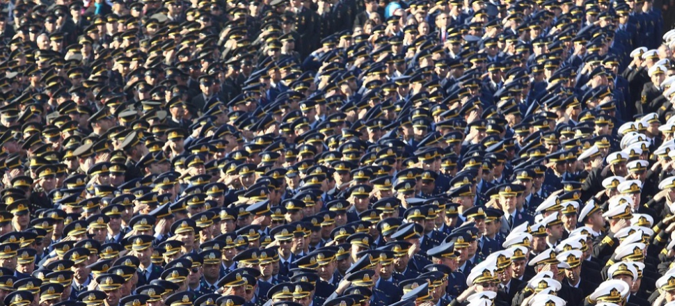 Göreve iade edilen polis ve askere yeni uygulama!