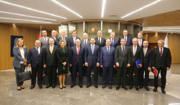 Bakan Albayrak bankacılarla buluştu!