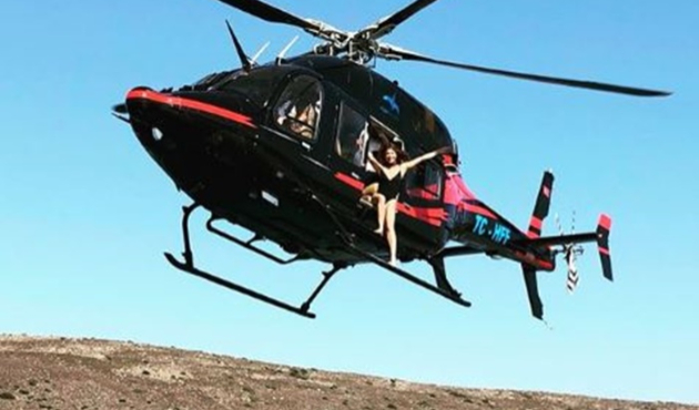 Ünlü oyuncu kendisini helikopterden aşağı bıraktı!