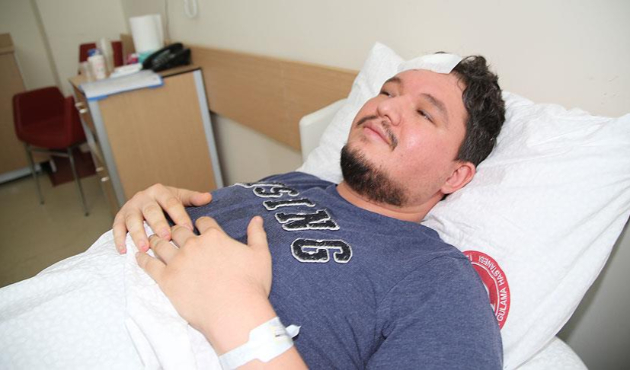 Başında parke taşı kırılan doktor o anı anlattı!
