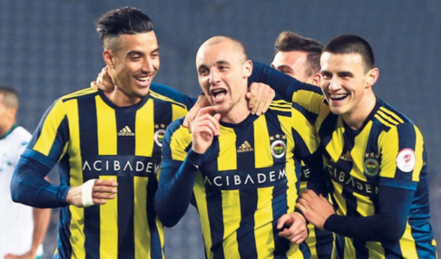 Fenerbahçe'de iki Faslı oyuncu yolcu!
