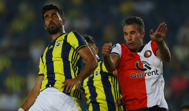 Van Persie'ye hem destek hem protesto!