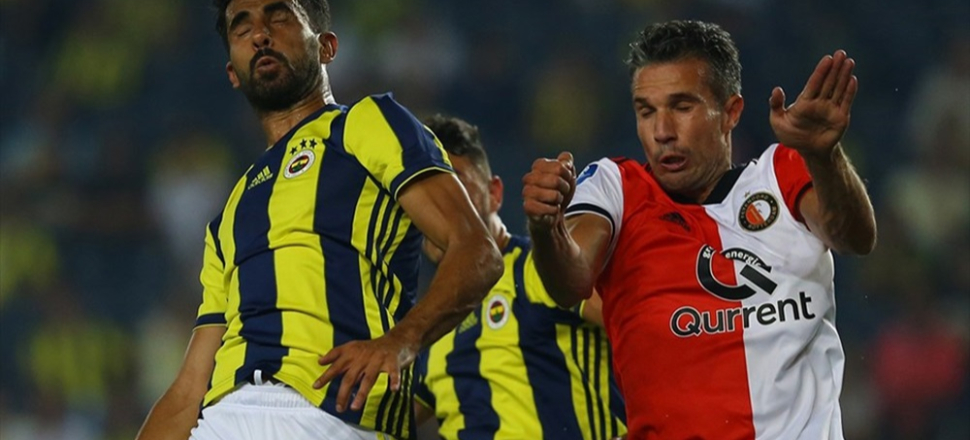 Van Persie'ye hem destek hem protesto!