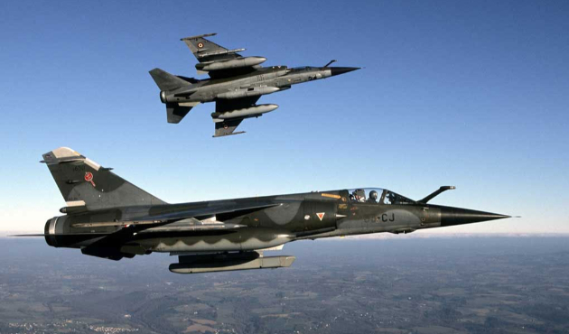 Irak'tan DEAŞ'a yönelik hava harekatı...