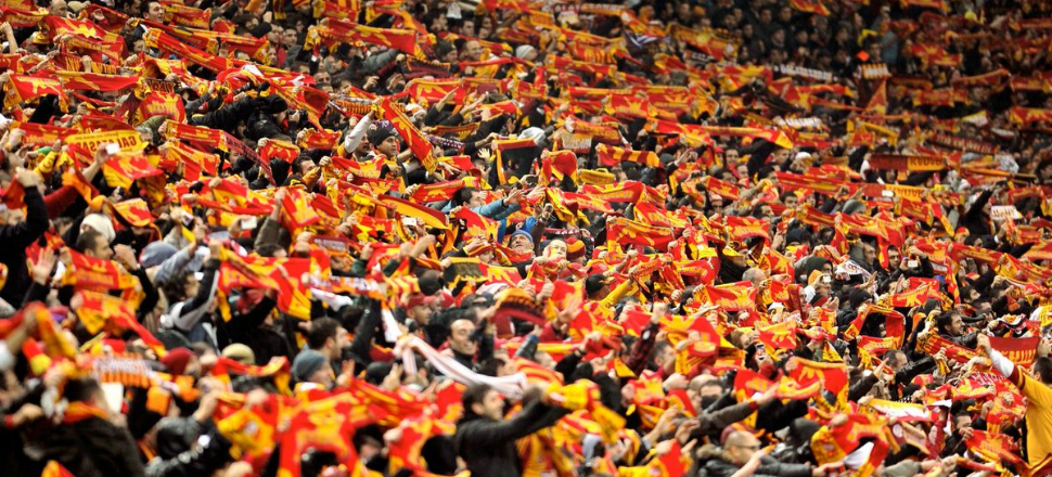 Sakaryaspor taraftar grubundan Galatasaray taraftarına tehdit!
