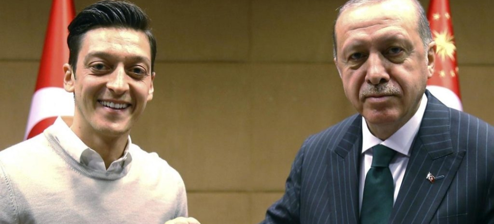 Mesut Özil Alman Milli Takımı'nı bıraktı...