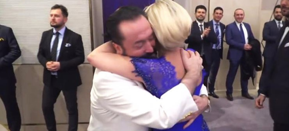 Ünlü şarkıcı, Adnan Oktar’dan servet kazanmış!