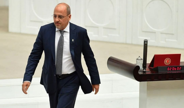 HDP'li Ahmet Şık, Meclis'i karıştırdı!