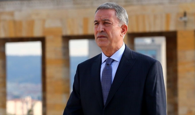 Bakan Akar'dan terör örgütlerine sert mesaj!