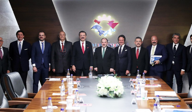Bakan Varank 'Babayiğitler'le buluştu!
