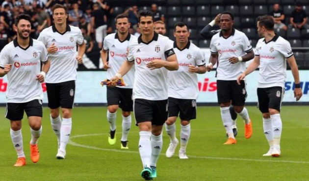 Beşiktaş, B36 Torshavn karşısında avantaj peşinde!