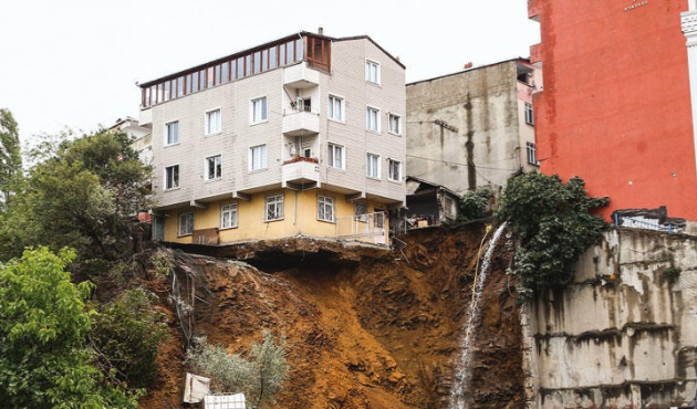 Beyoğlu'nda yıkılan bina ilgili flaş gelişme!