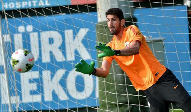 Galatasaray'dan genç kaleciye zam!