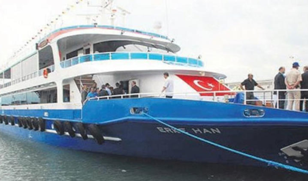 Kaptan 'beğenmediysen in" deyip yolcuyu aşağı attı