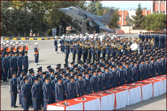 Kendilerinden olmayanlara kan kusturdular! FETÖ'cülerin askeri liselilere yapmadıkları kalmamış
