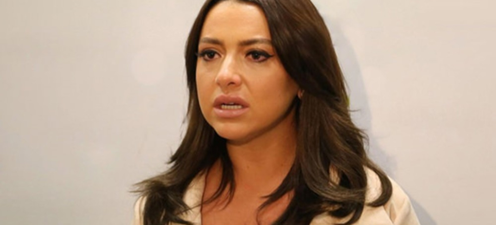 Hadise'den 'annesinin intiharı'yla ilgili açıklama