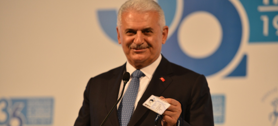 Binali Yıldırım yeniden öğrenci oldu!