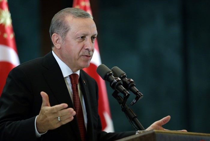 Erdoğan spekülasyonlara karşı uyardı! OHAL, sıkıyönetim değildir!