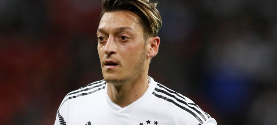 Mesut Özil, Fenerbahçe'ye...